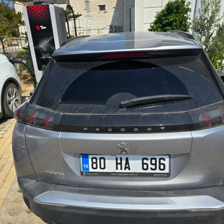 İskenderun Isos Otel'de Şarj Alanı Sürekli Dolu Ve İlgisizlik Yaşıyorum