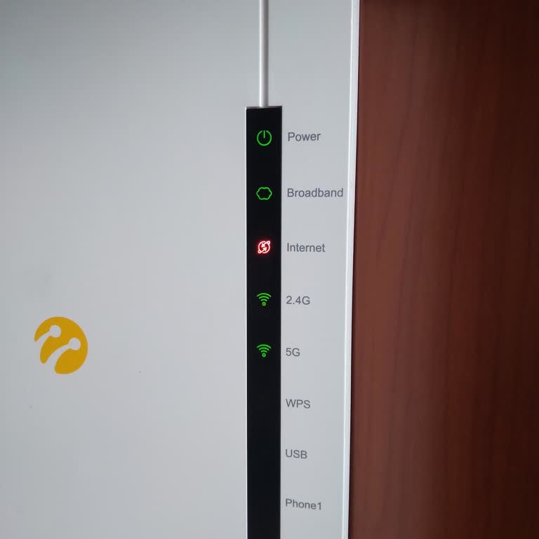 Uzayan Fiber İnternet Kesintisi Ve Bilgi Eksikliği Nedeniyle Mağduriyet