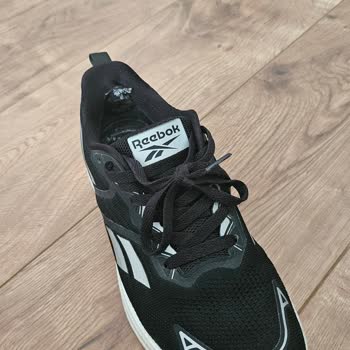 Reebok Ayakkabı Kısa Sürede Bozuldu, FLO Değişim Talebimi Reddetti