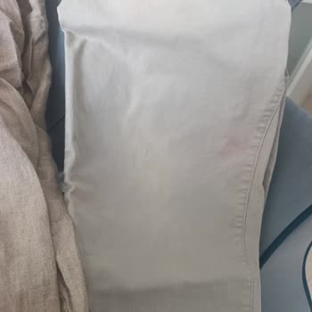 Satın Aldığım Pantolonlarda Renk Solması Ve İlgisiz Müşteri Hizmetleri