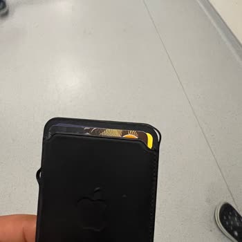 Üç Ayda Deforme Olan Magsafe Cüzdan İçin Garanti Talebim Reddedildi