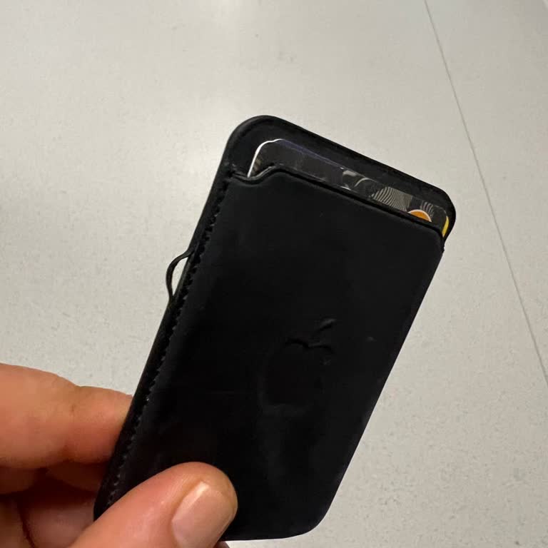 Üç Ayda Deforme Olan Magsafe Cüzdan İçin Garanti Talebim Reddedildi