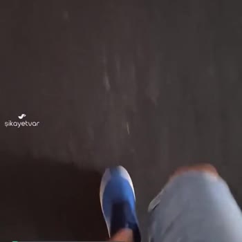 Under Armour Ayakkabı Gıcırtı Yapıyor