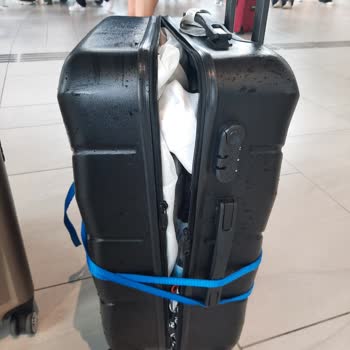 Yeni Verilen Bagajım Kısa Sürede Hasar Gördü, Çözüm Bekliyorum