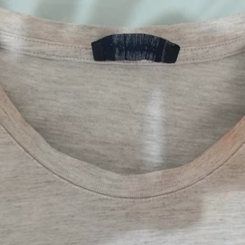 Güneş Koruyucu Ürün Giysilerimde Kalıcı Leke Bıraktı