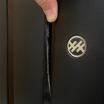 Kırılmaz Olarak Satılan Bavulum Seyahat Sonrası Yırtıldı, Garanti Kapsamında Değişim Talep Ediyorum