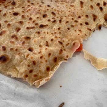 Sahra Gözleme, Gözleme İle Birlikte Pişmiş Bir Böcek Çıktı