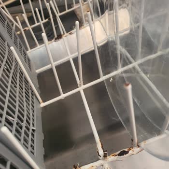 Arçelik Bulaşık Makinesi Sepetlerinin Hızla Çürümesi Ve Yüksek Yedek Parça Ücreti