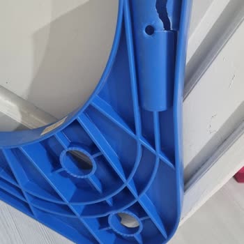 Pilsan Salıncağın Bağlantı Aparatları Kırıldı, Yedek Parça Bulunamıyor