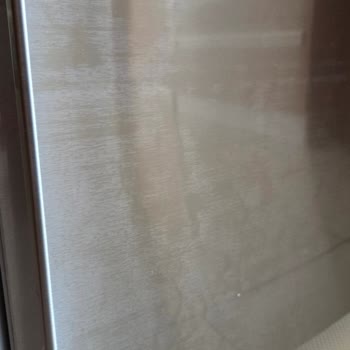 Siemens Buzdolabı Kapağında Garanti Süresinde Oluşan Lekeler