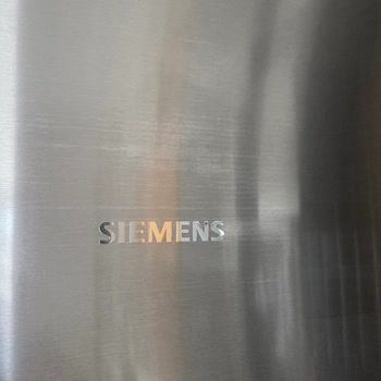 Siemens Buzdolabı Kapağında Garanti Süresinde Oluşan Lekeler