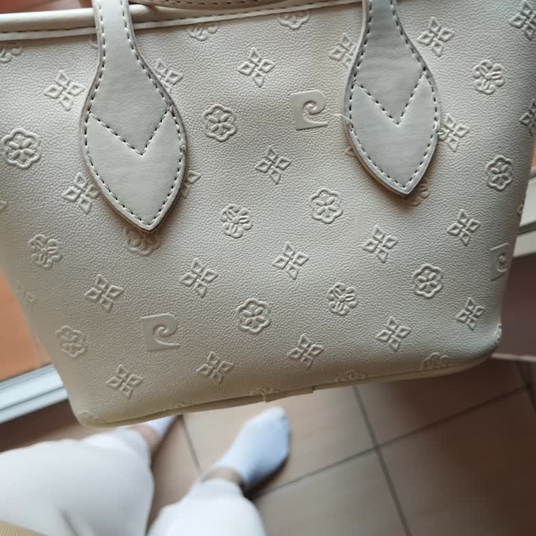 Pierre Cardin Çantada Erken Kararma Ve Lekeler: Garanti Reddi Ve İlgisizlik