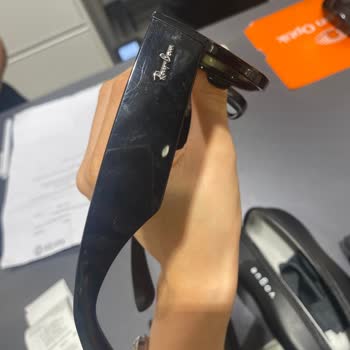 Aldığım Rayban Gözlük İki Kez Çizikli Geldi, Garanti Çözüm Sunmuyor