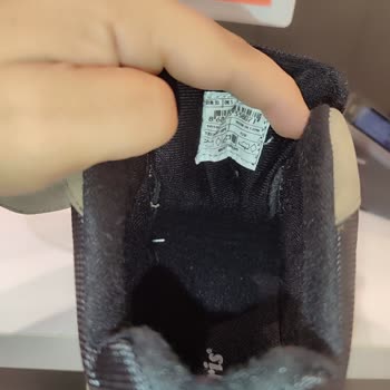 FLO Mağazasında Unutulan Alarm İğnesi Çocuğuma Zarar Verdi Çözüm Sunulmadı