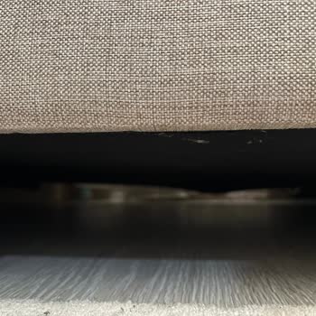 Vivense Köşe Koltukta Kalıcı Leke Ve İskelet Çökmesi Sorunu