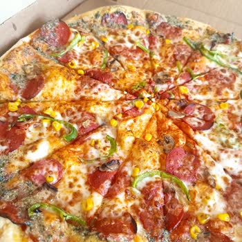 Eksik Malzemeli Pizza Ve İlgisiz Müşteri Hizmetleri Mağduriyeti