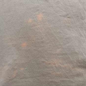 Abdi İbrahim Clozaril Jel Kullanımı Sonrası Tişörtlerimde Kalıcı Leke Oluştu