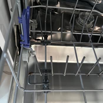 Bulaşık Makinesi Sepetlerinde Erken Paslanma Ve Çürüme Mağduriyeti