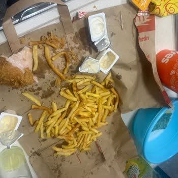 Pişmemiş Çıtır Tavuk Nedeniyle Hayal Kırıklığı Ve Sağlık Riski