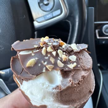 Dondurma Üzerinde Kıl Çıkması Hijyen Endişesi Yarattı