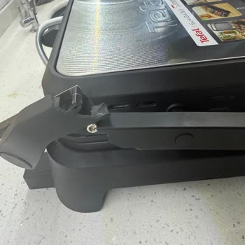 Bir Haftada Kırılan Tost Makinesi Kolu Hayal Kırıklığı