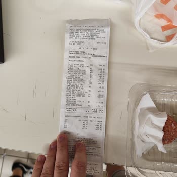 Köftenin İçinden Yabancı Madde Çıktı, İade Sürecinde Mağdur Edildim!