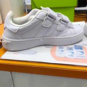 İki Kez Giyilen Çocuk Ayakkabısının Dikişleri Açıldı Mağaza Çözüm Sunmuyor