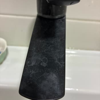 Grohe Bataryada Kalıcı Lekeler Ve Renk Değişimi Yaşadım