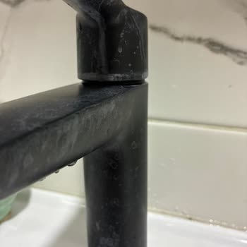 Grohe Bataryada Kalıcı Lekeler Ve Renk Değişimi Yaşadım