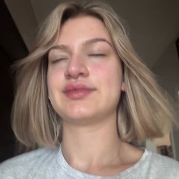 Saç Rengim Beyaza Döndü, Yıpranma Ve İlgisizliğe Rağmen Ücret İadesi İstiyorum