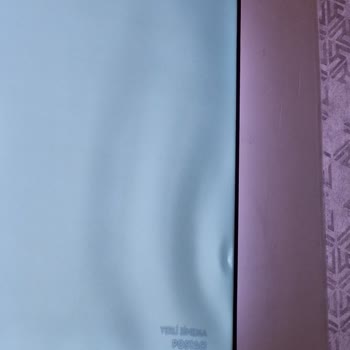 Philips Ambilight TV'de Satın Alındığı Günden Beri Devam Eden Ekran Lekesi Sorunu