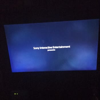 Yeni Alınan Samsung M7 Monitörde İki Günde Ekranda Bulutlanma Sorunu Yaşadım