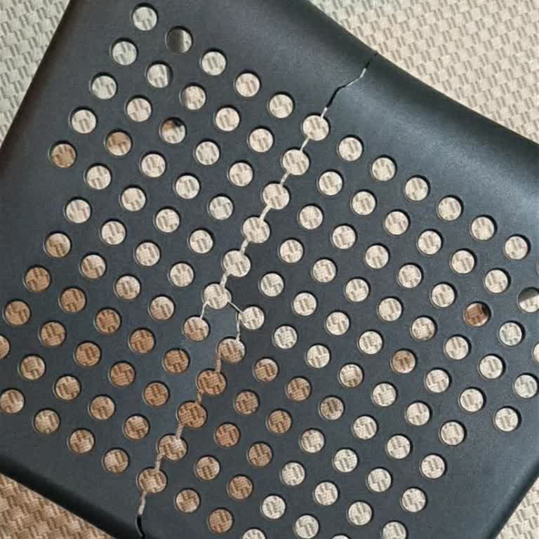 Aynı Model Sandalyelerin Garanti Sonrası Topluca Kırılması Mağduriyet Yarattı