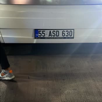 Yüksek Ücrete Rağmen Bakımsız Ve Konforsuz Otobüs Yolculuğu