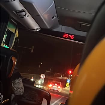 Yüksek Ücrete Rağmen Bakımsız Ve Konforsuz Otobüs Yolculuğu