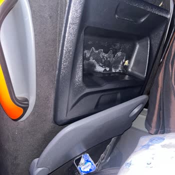 Yüksek Ücrete Rağmen Bakımsız Ve Konforsuz Otobüs Yolculuğu