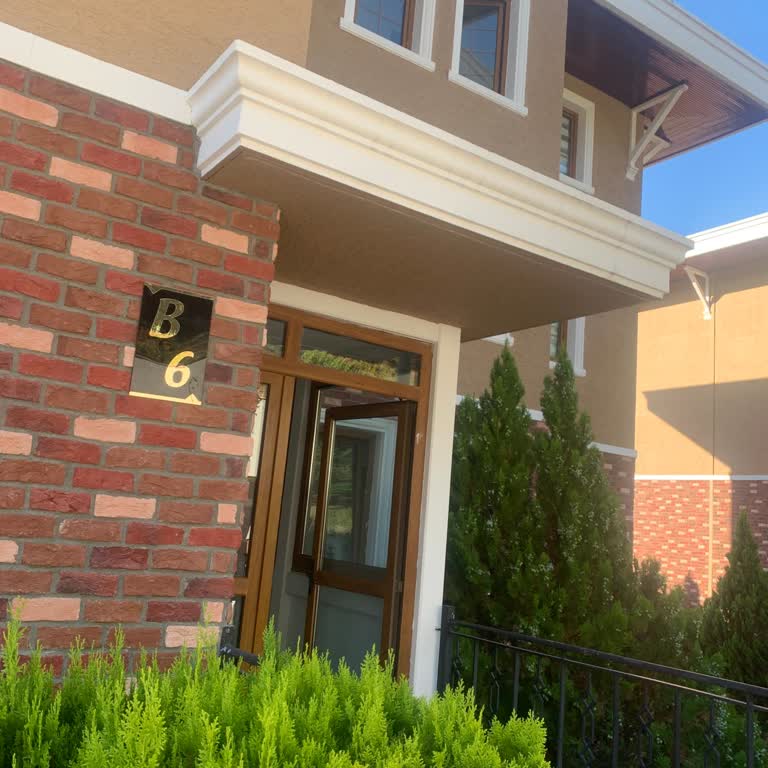 Havuzda Hijyen Skandalı Sonrası Tehdit Ve Sağlık Sorunları Yaşadık