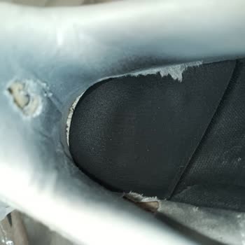 FLO'dan Alınan Adidas Ayakkabı Kısa Sürede Yırtıldı, Değişim Talebim Reddedildi