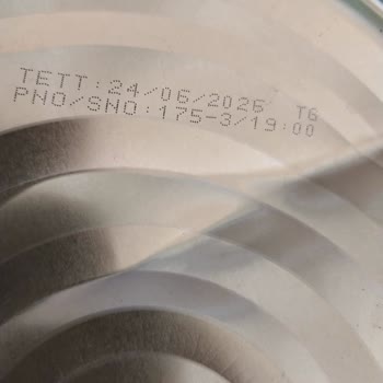 Açtığım Domates Salçasında Küf Ve Kötü Koku İle Karşılaştım