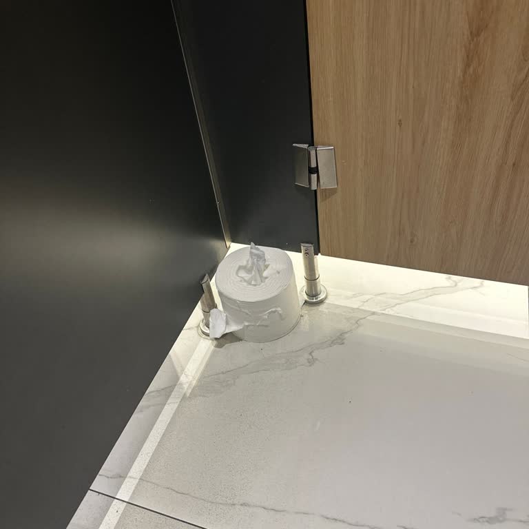 Cepa AVM Tuvalet ve Yemek Alanlarında Temizlik ve Hijyen Büyük Sorun