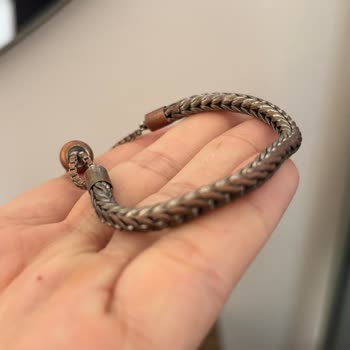 Network’ten Alınan Gömlek Ve Bileklikte Renk Solması Ve Kalite Sorunu