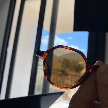 Kusurlu Gözlük Gönderimi Nedeniyle Hayal Kırıklığı