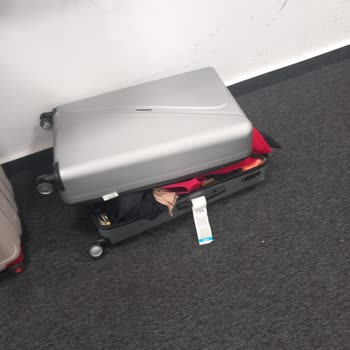 Ajet Uçuşunda Kayıp Ve Hasarlı Bagaj Mağduriyeti: Yetersiz Destek Ve Tazminat Talebi