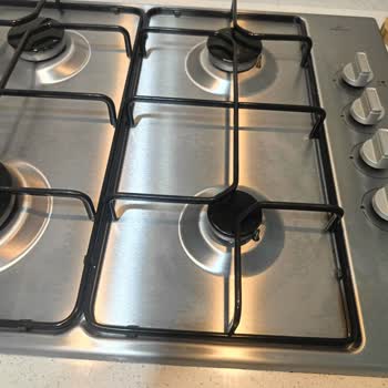 Yüzey Temizleyici Ürün Ocağımda Kalıcı Leke Oluşturdu, Mağduriyetimin Giderilmesini İstiyorum