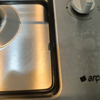 Yüzey Temizleyici Ürün Ocağımda Kalıcı Leke Oluşturdu, Mağduriyetimin Giderilmesini İstiyorum