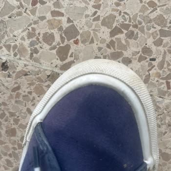 FLO Ayakkabı'dan Aldığım Ürünün Koku Yapması Ve Renk Atması!