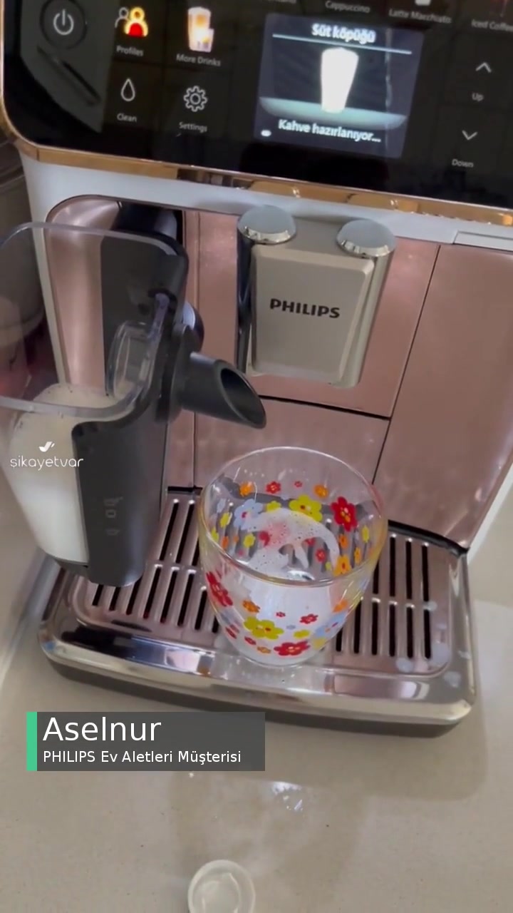 Philips Lattego 5500 Süt Köpürtmeme videonun kapak resmi