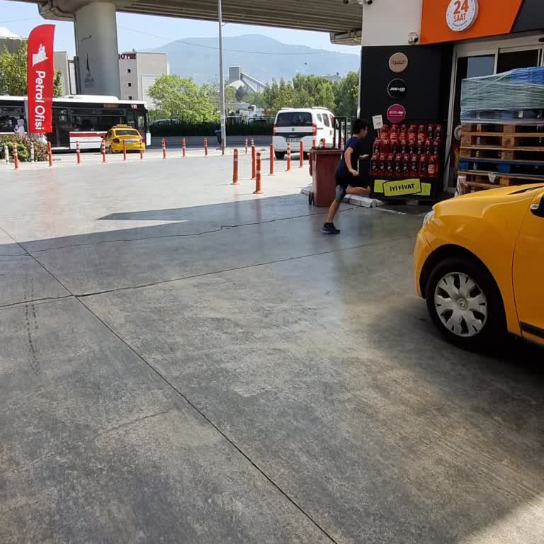 Akaryakıt İstasyonunda Hijyen Ve Temizlik Sorunu: Tuvaletler Bakımsız Ve Malzeme Eksikliği