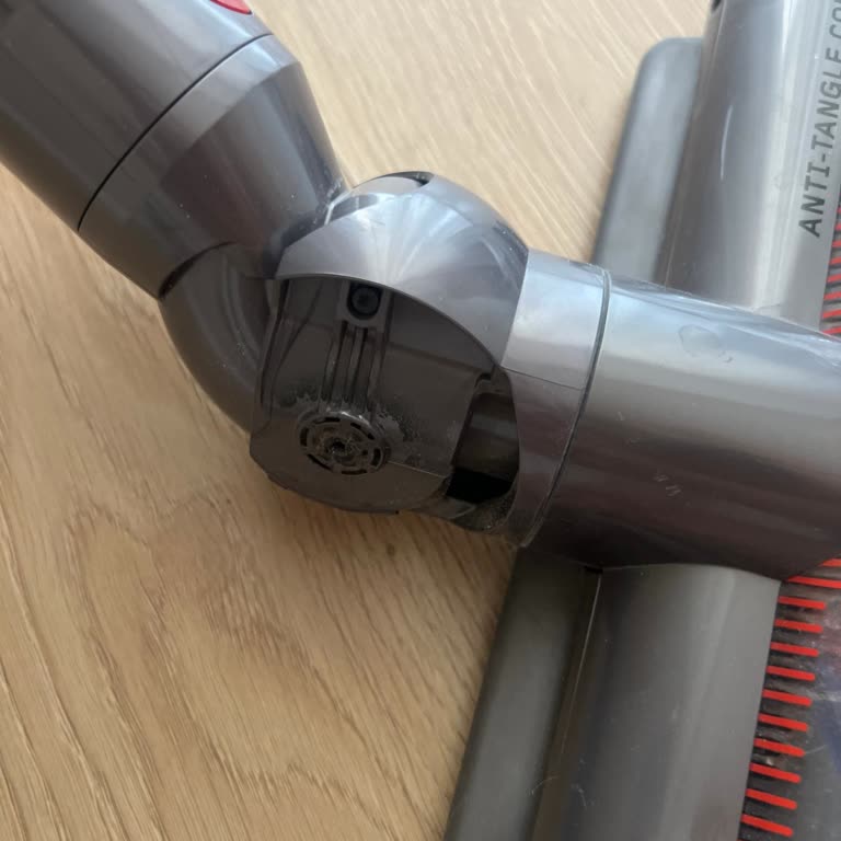 Dyson V15 Süpürgemin Parça Eksikliği Nedeniyle Uzun Süredir Kullanılamaması