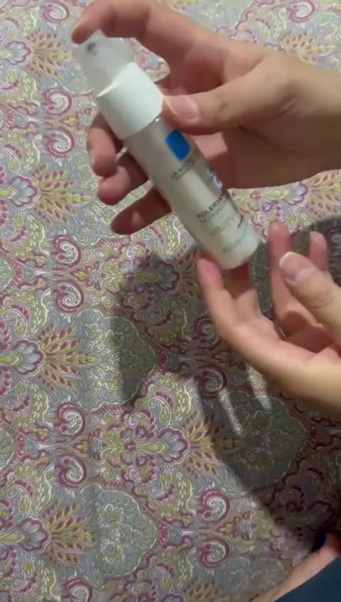 La Roche-Posay Toleriane Dermallergo Fluide Arrived Defective with Broken Pump video cover